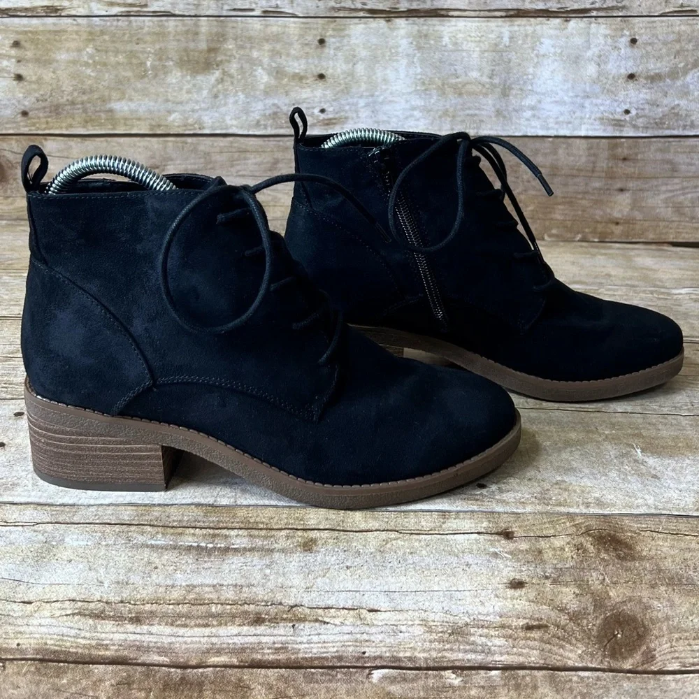 Style & CO. Size 8 Suede Women's Ankle Boots - Picture 5 of 9